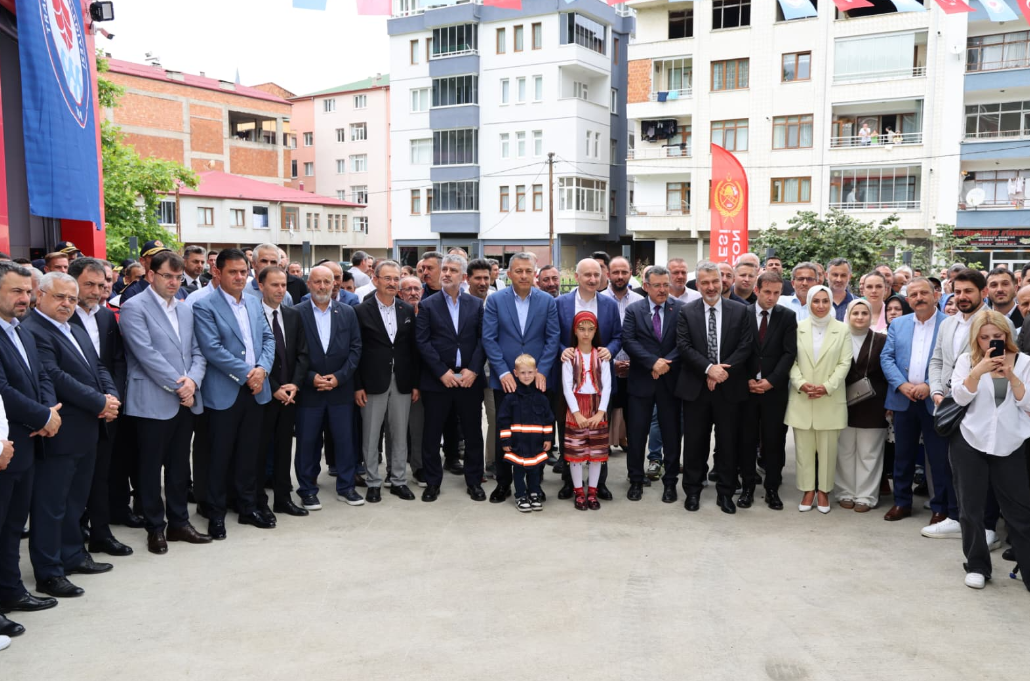 Çarşıbaşı’na modern itfaiye hizmet binası kazandırıldı