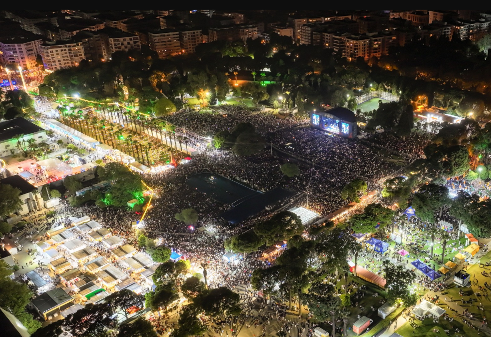 İEF’de Çim Konserleri başlıyor