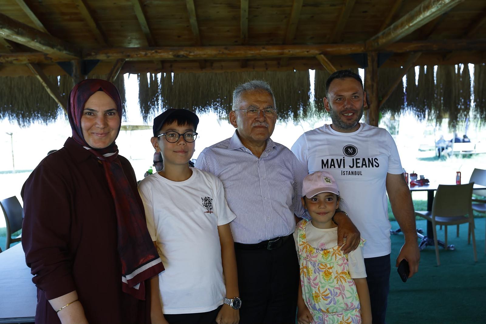 Başkan Büyükkılıç, Sultan Sazlığı Milli Parkı’nda vatandaşlarla bir araya geldi