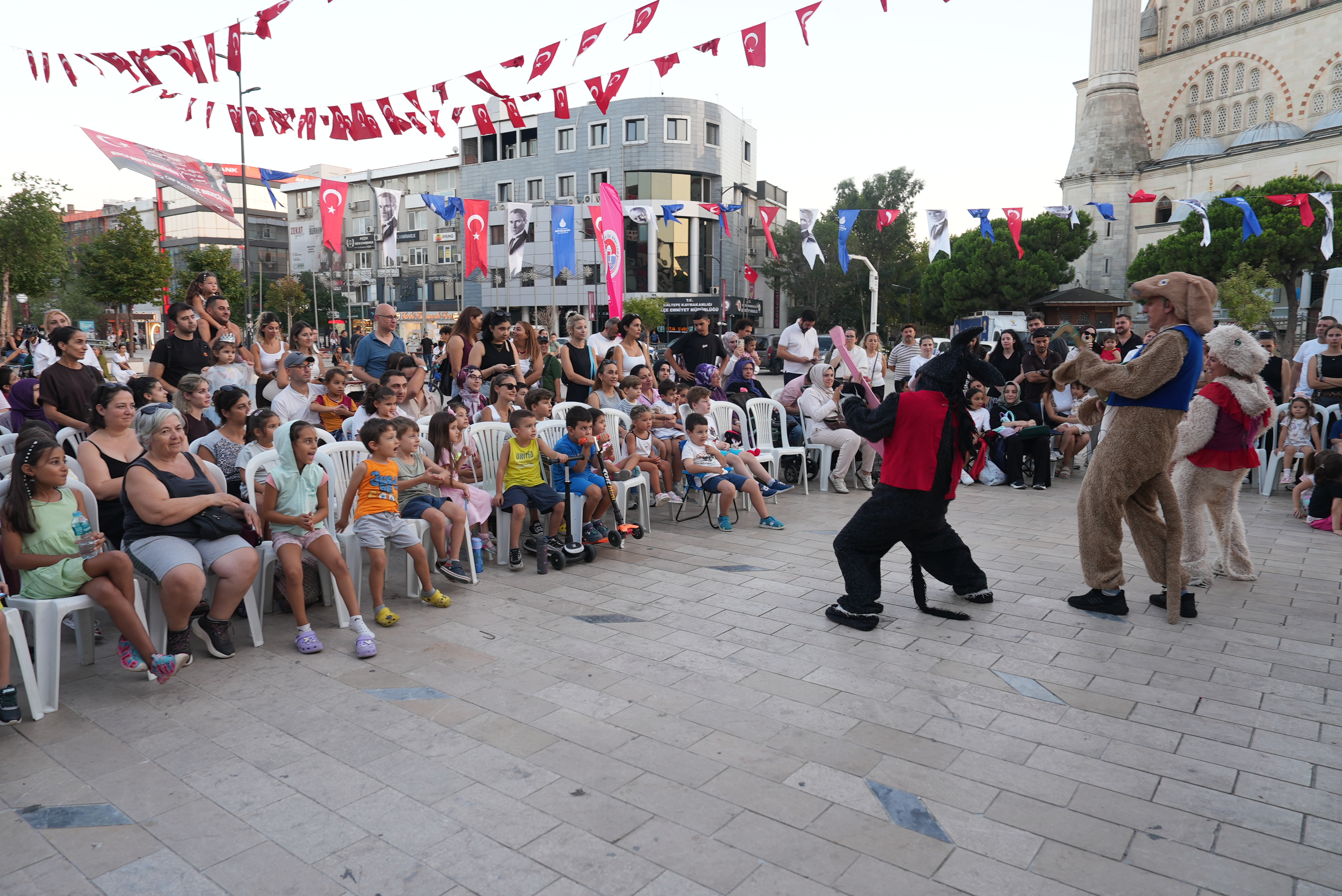 Maltepe’de çocuklar yaz boyu tiyatroyla buluşuyor