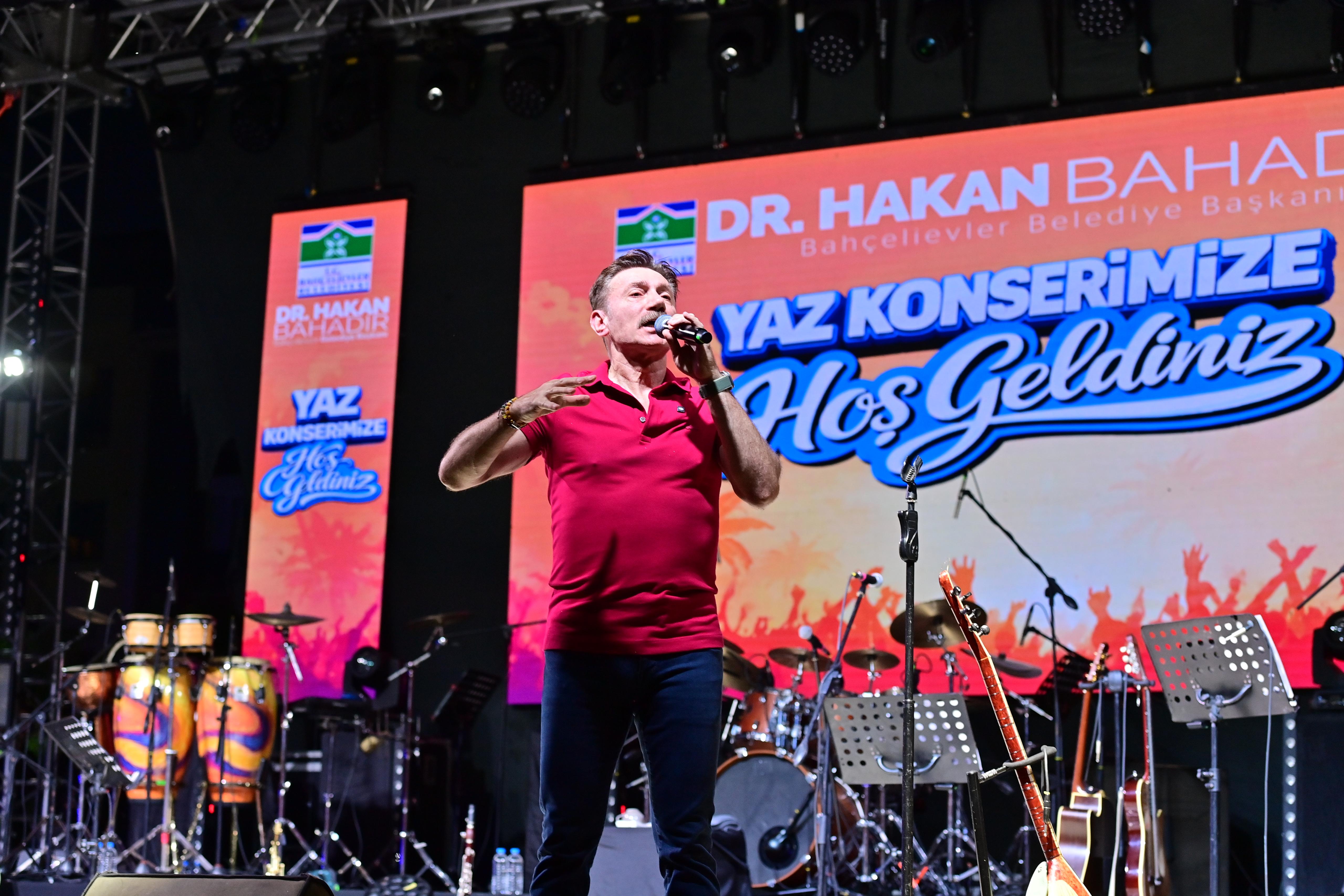 Koray Avcı, Bahçelievler Yaz Konserleri’nde sahne aldı