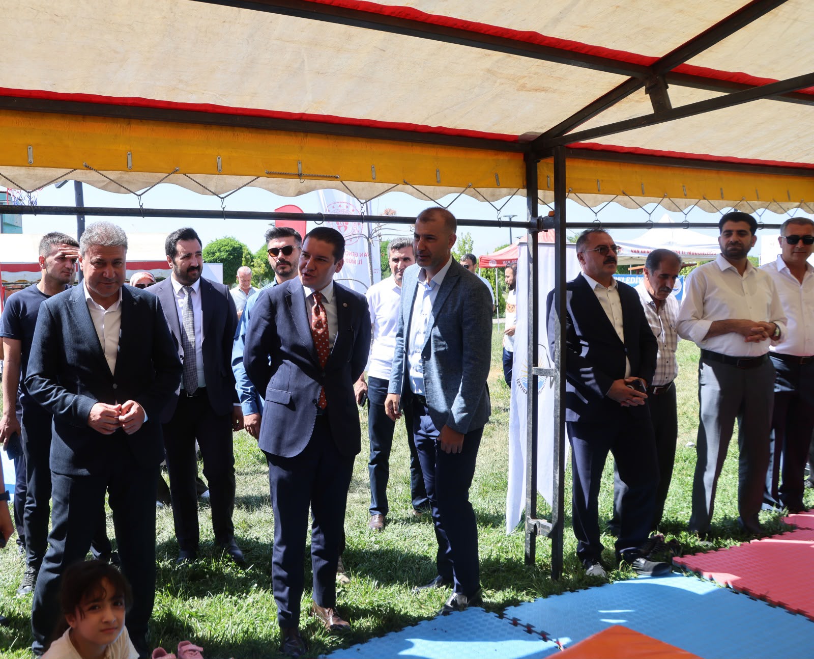 Özel gereksinimli çocuklar Van’daki “Gençlik ve Spor Festivali”nde eğlendi