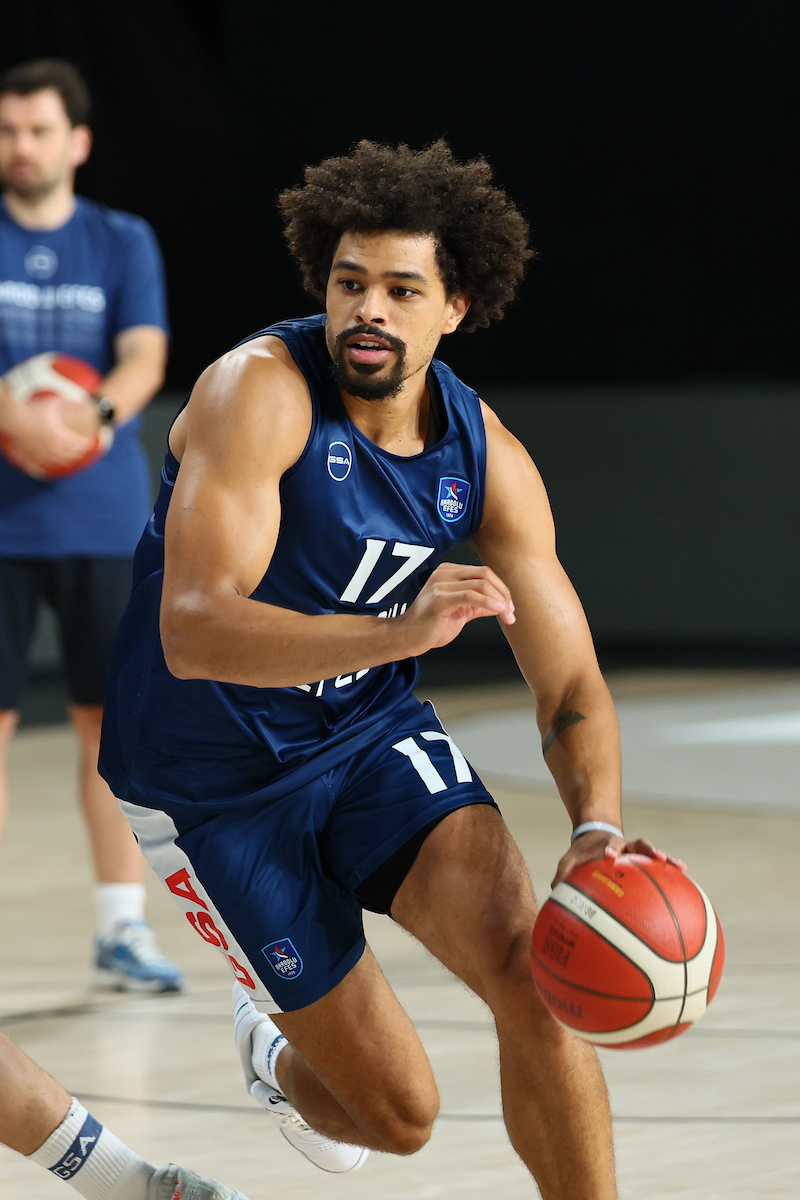 Anadolu Efes 2026–2027 sezonunu açtı