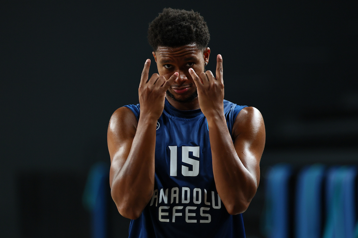 Anadolu Efes 2026–2027 sezonunu açtı