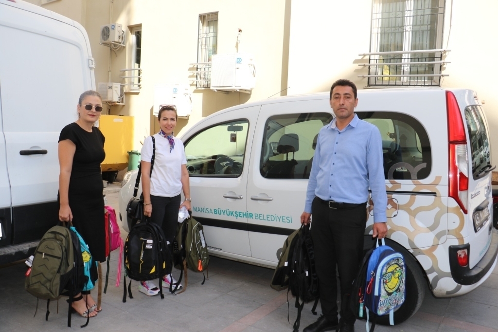 Manisa Büyükşehir Belediyesi eğitim destekleri için başvuruları başlattı