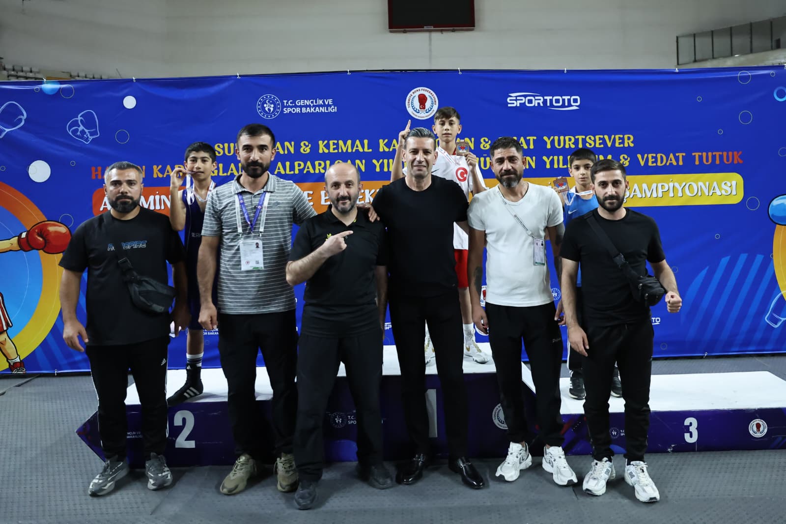 Şanlıurfalı genç boksör Türkiye ikincisi oldu