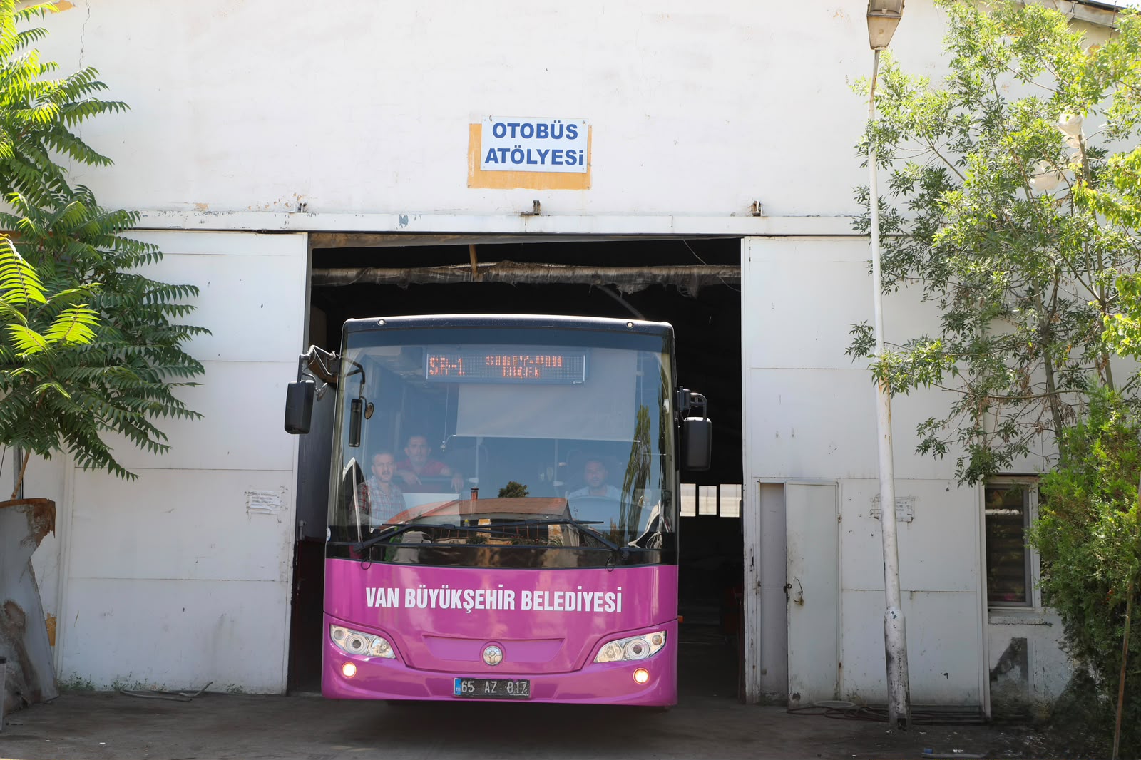 Van Büyükşehir Belediyesi 8 ayda 2 bin 500 bakım ve onarım gerçekleştirdi