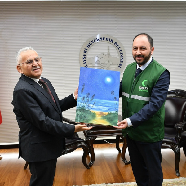 Büyükşehirden Yeşilay’a destek