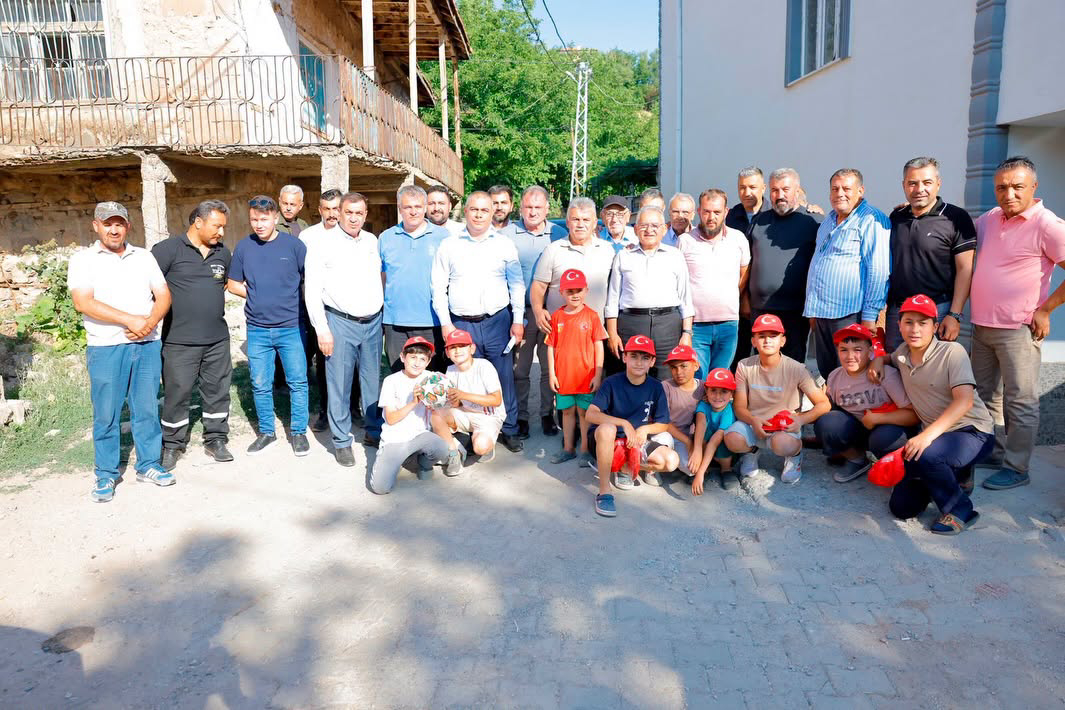 Büyükkılıç, Develi ve Yahyalı’da yatırımları inceledi