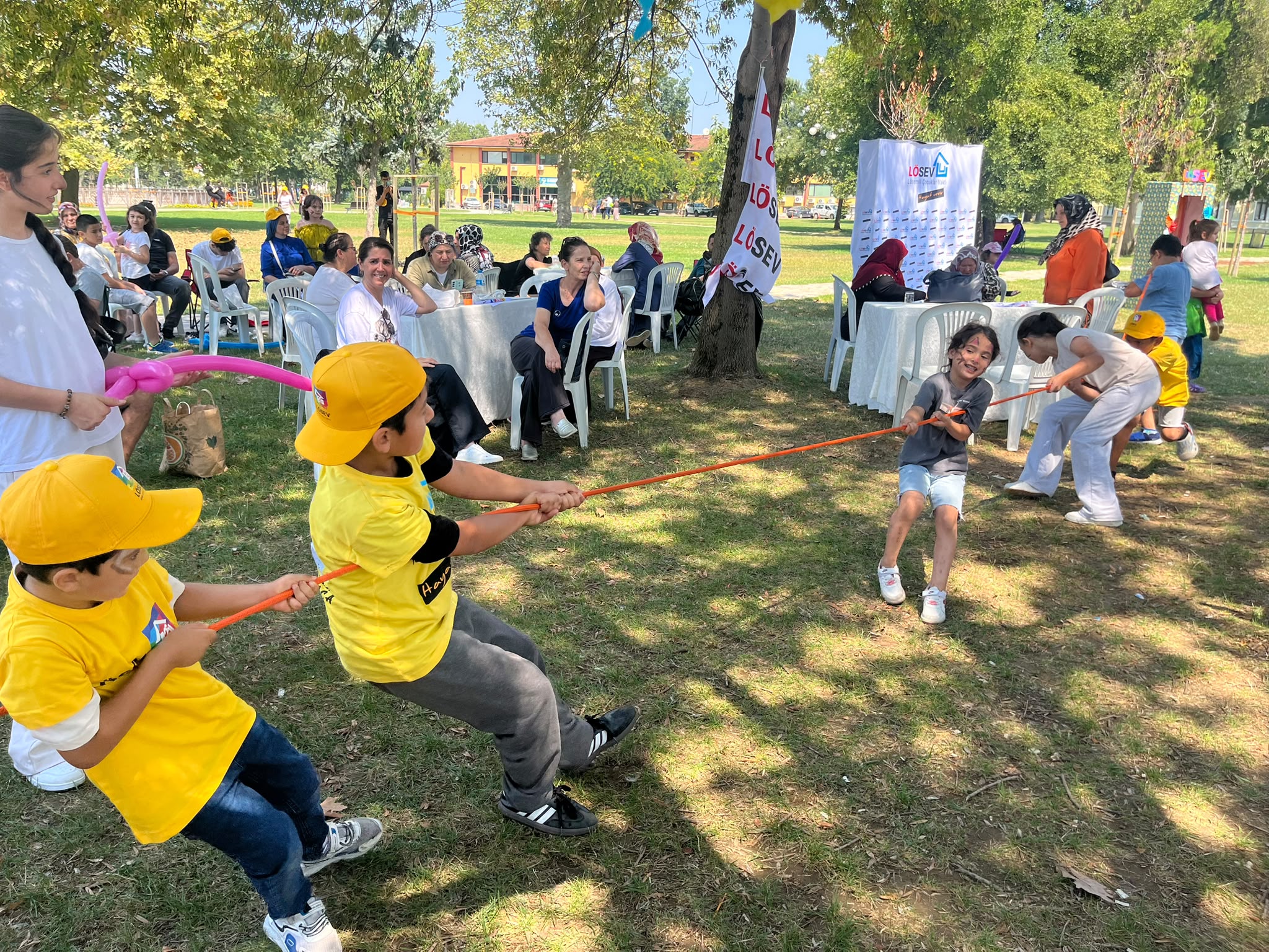 LÖSEV’den Sakarya’da büyük aile pikniği