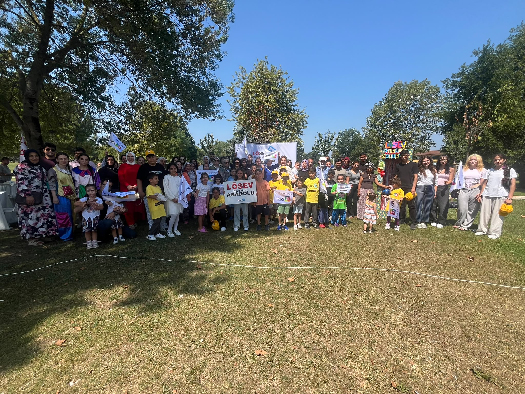 LÖSEV’den Sakarya’da büyük aile pikniği