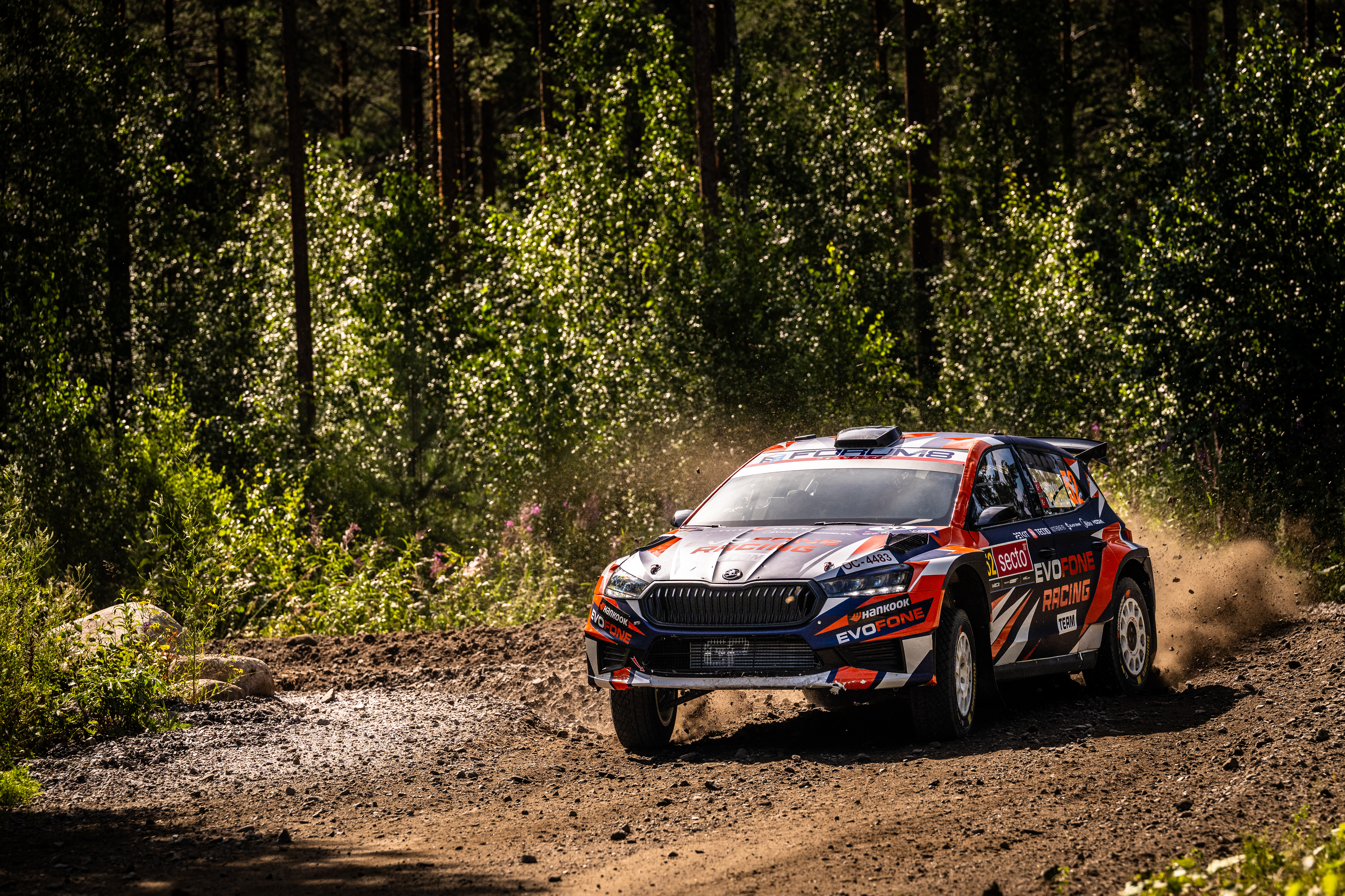 Türk ekip, WRC Finlandiya Rallisi Masters klasmanında birinci oldu