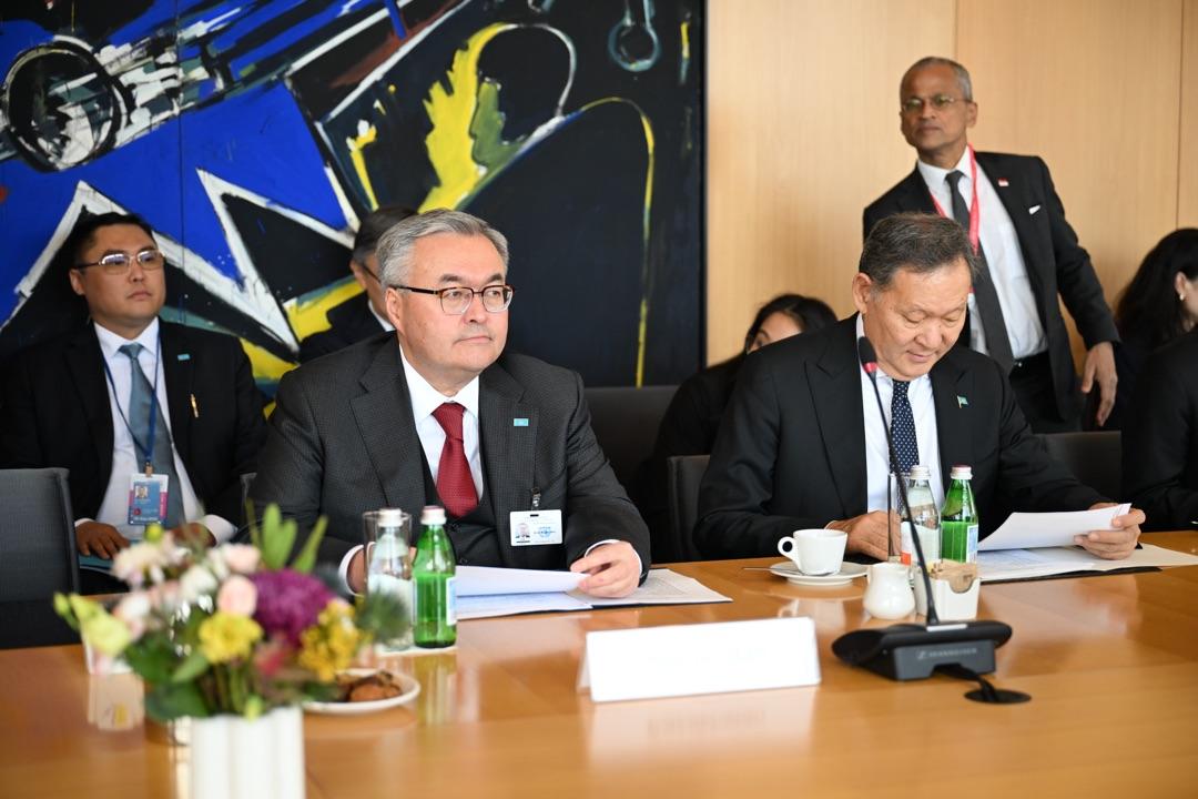 Kazakistan Dışişleri Bakanı Tileuberdi, BM Genel Kurulu’nda ikili görüşmeler yaptı