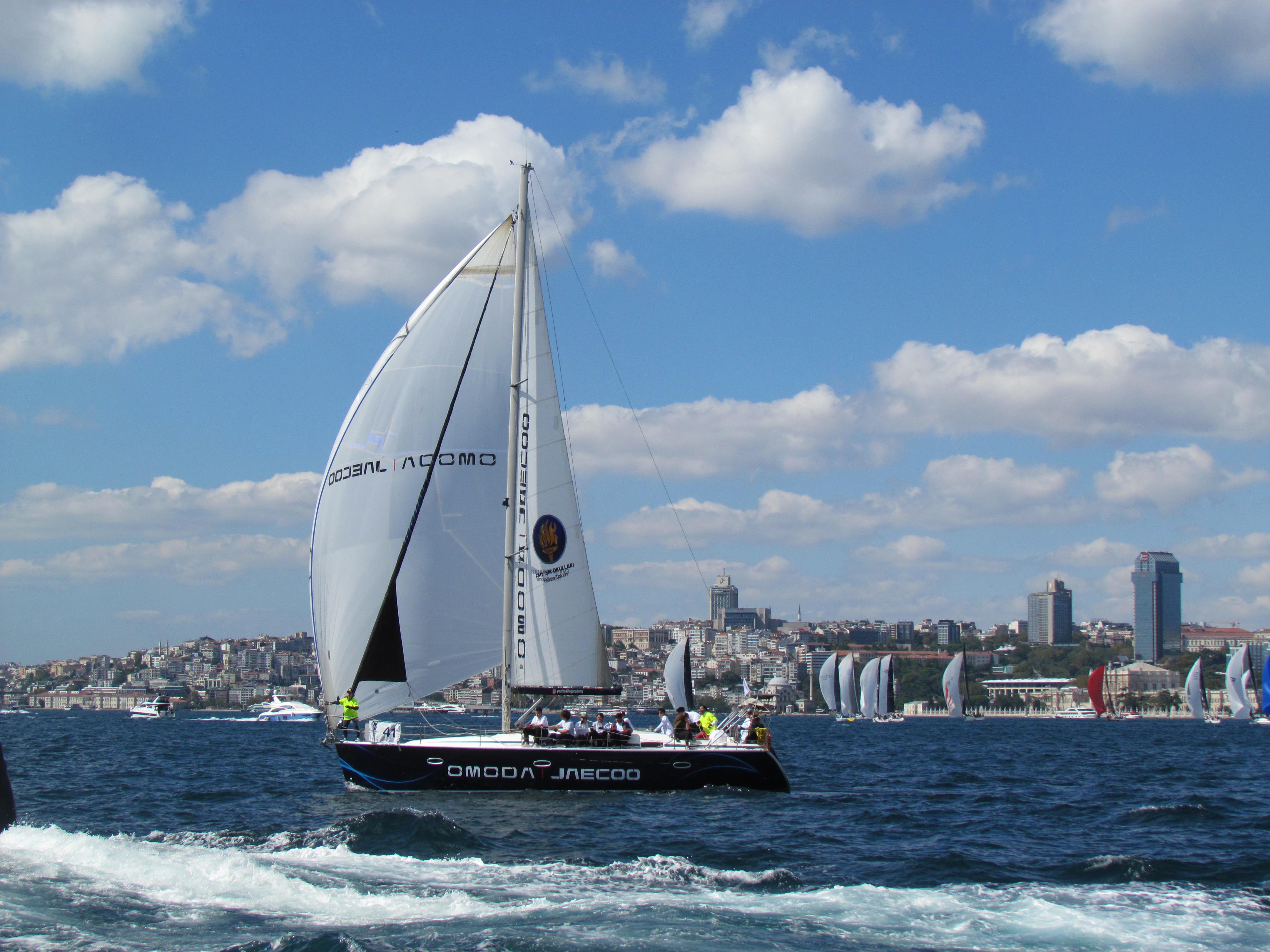 OMODA JAECOO’nun genç yelkencileri Bosphorus Cup’tan kupayla döndü