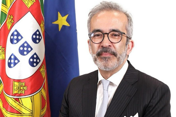 Portekiz Dışişleri Bakanı Rangel, Mondlane ile Lizbon’da görüştü
