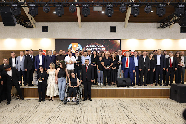 Bucak: Basında barışın dili, basın emekçilerinin mücadelesiyle mümkün