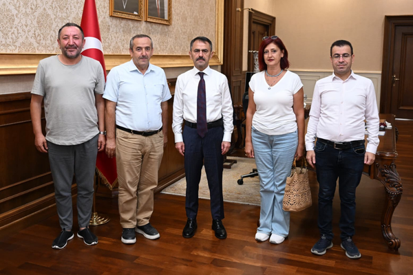 İzmit Alikahya Mahalle Muhtarları’ndan Vali Aktaş’a ziyaret