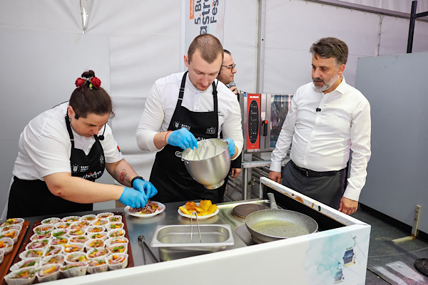 Bursa Gastronomi Festivali’nde kardeş şehirlerin lezzetleri buluştu