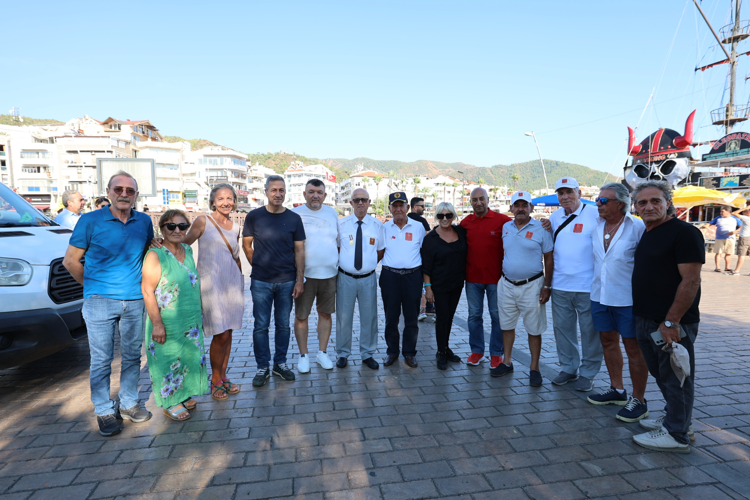 Gaziler ve aileleri Marmaris’te mehtap turunda buluştu