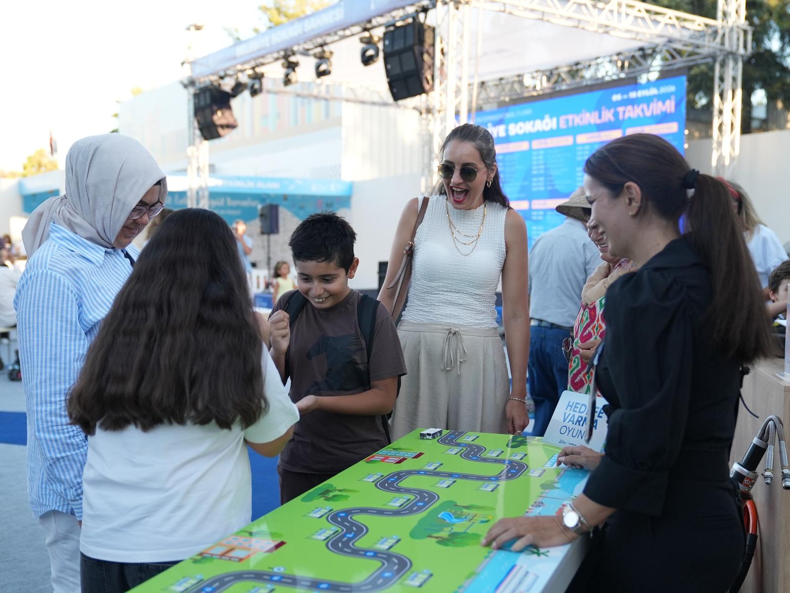 ESHOT’un ulaşım tarihi 95. İzmir Enternasyonal Fuarı’nda sergileniyor