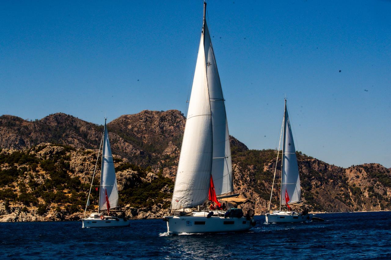 ‘Cup’ışalım mı? by Jeanneau 20’nci yılında deniz tutkunlarını Marmaris’te buluşturdu