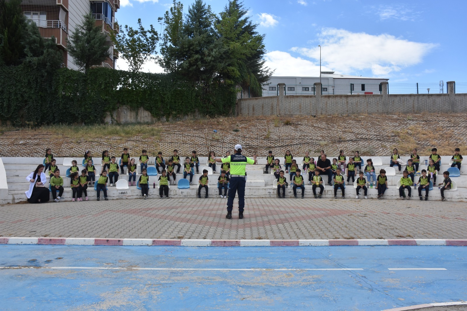Siirt’te çocuklara trafik güvenliği eğitimi verildi