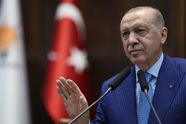 Cumhurbaşkanı Erdoğan, Rize’de komşularını ziyaret etti