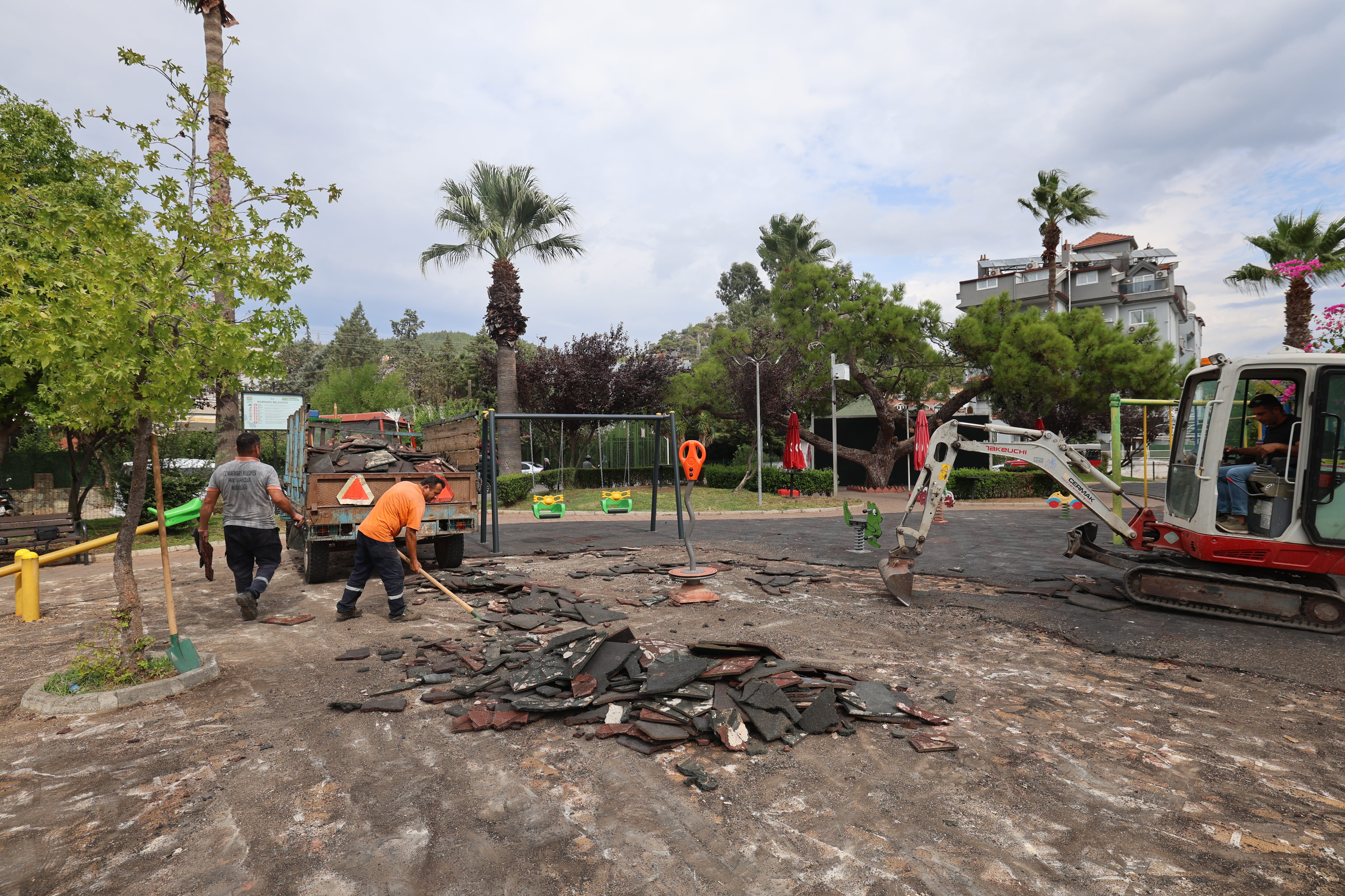 Marmaris’te 16 park yenileniyor