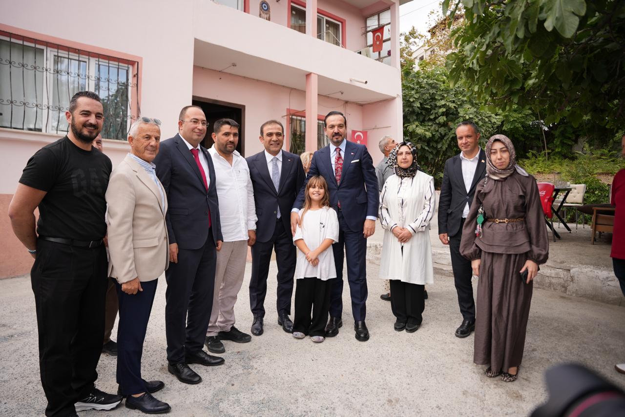 AK Parti İstanbul’da 39 ilçede saha çalışması gerçekleştirdi
