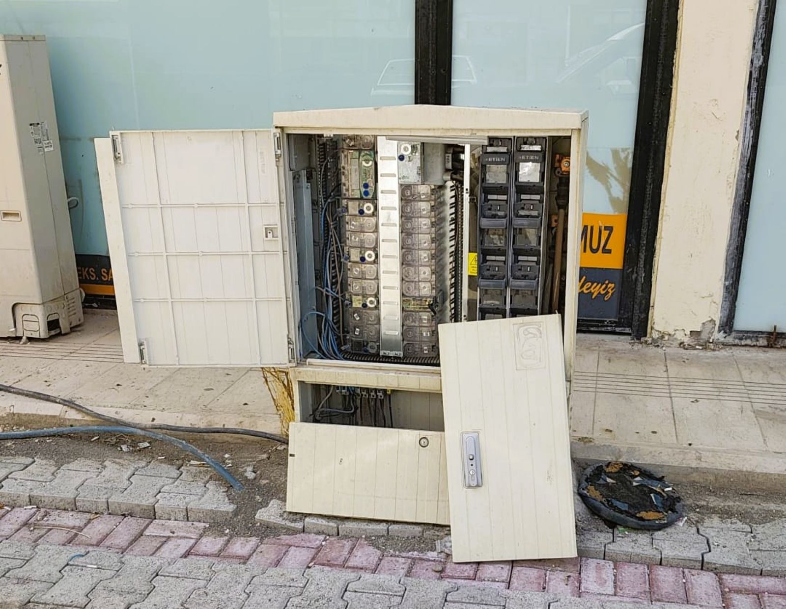 Şanlıurfa’da yaklaşık 4 bin elektrik panosunda yetkisiz müdahale tespit edildi