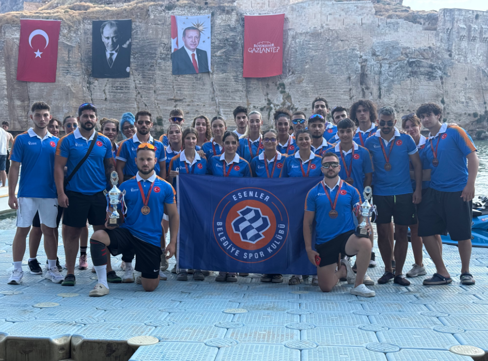 Esenlerli sporculardan Dragon Bot Türkiye Şampiyonası’nda çifte derece