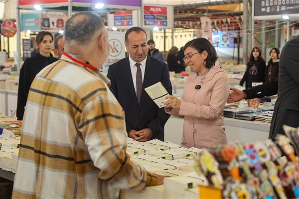 Uşak Kitap Fuarı 4 Ekim’e kadar açık olacak