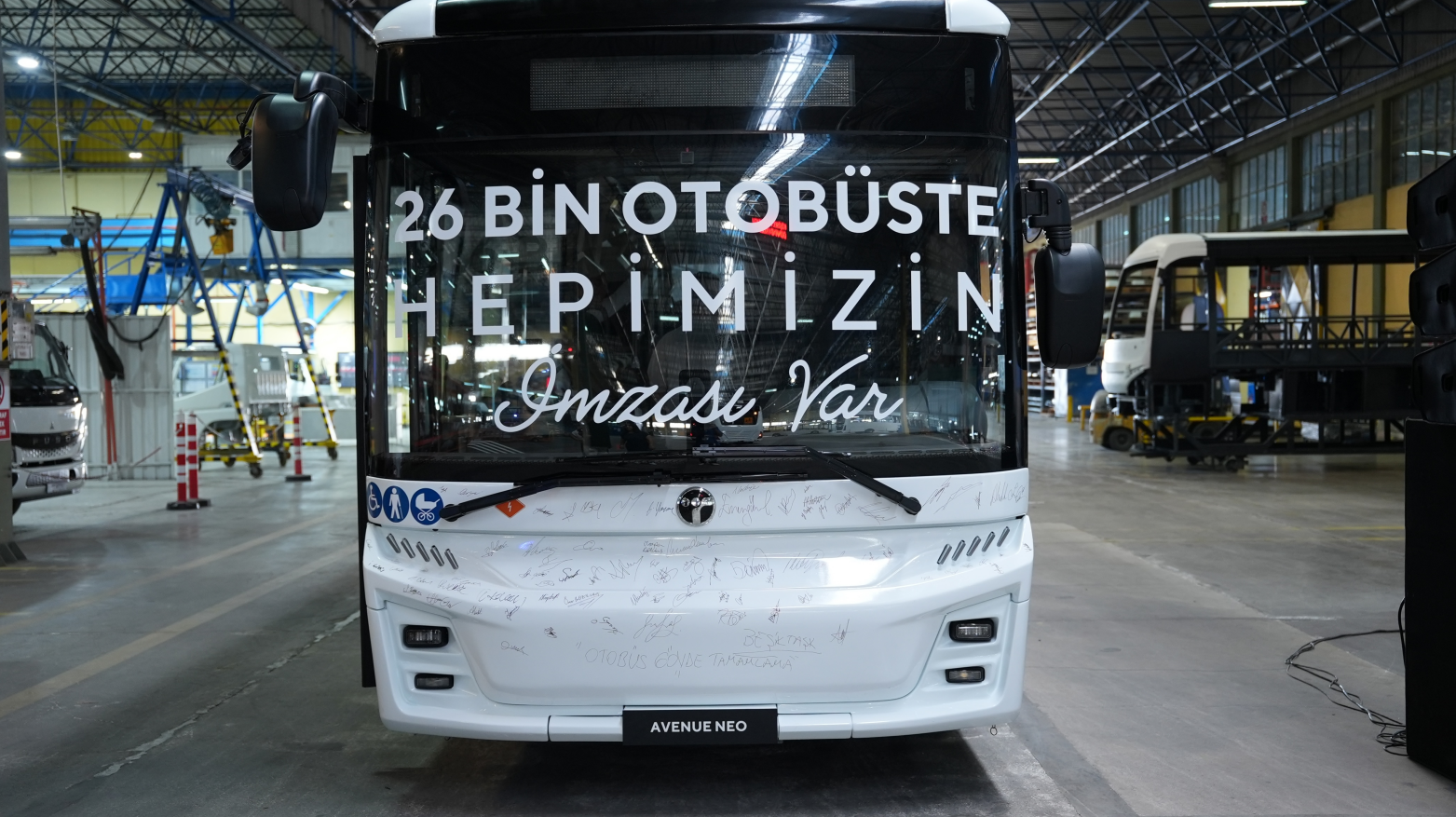 Türkiye’den dünya yollarına: TEMSA’nın 26 bininci otobüsü Avenue Neo banttan indi