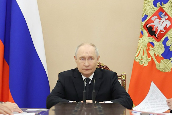 Putin, mevkidaşı Sırbistan Devlet Başkanı Aleksandar Vucic ile görüştü