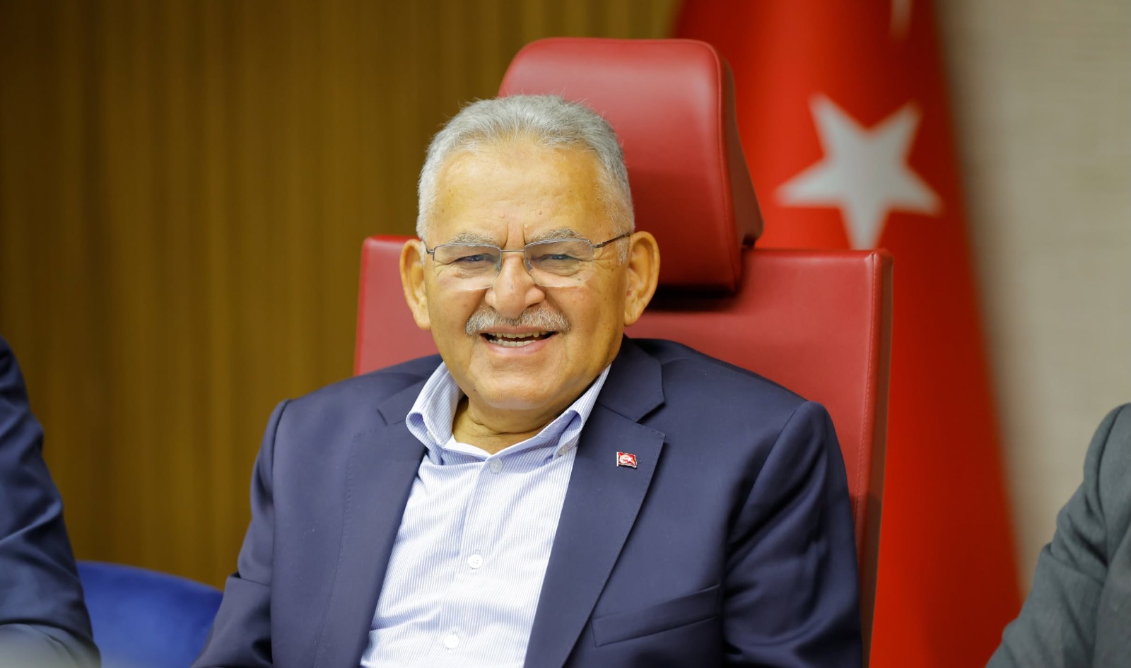 Başkan Büyükkılıç, Kocasinan muhtarlarıyla istişare toplantısında buluştu