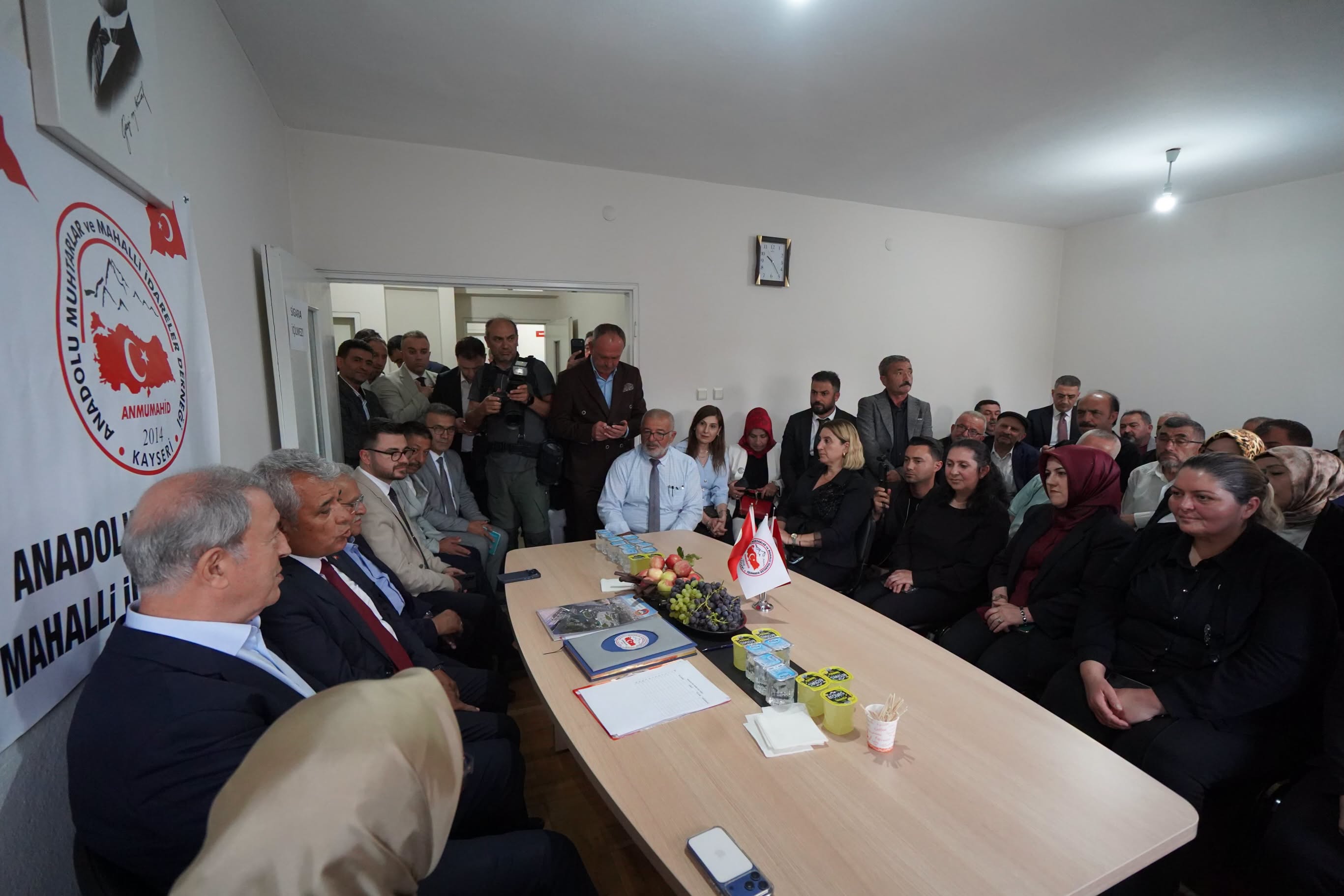 Kayseri’de Büyükkılıç’tan Hürmetçi, sanayiciler ve muhtarlara ziyaret