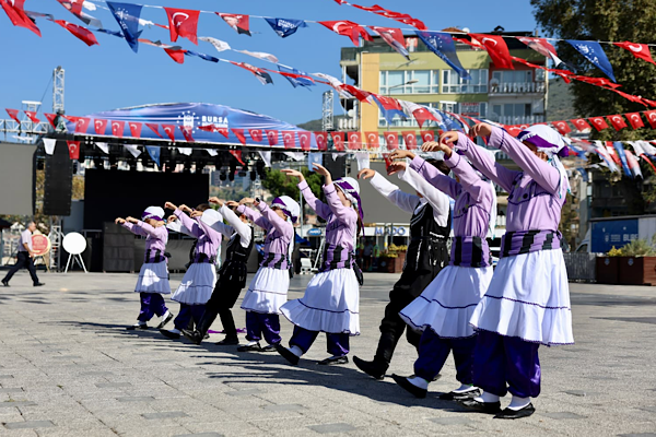 Gemlik’in kurtuluşunun 104. yıl dönümü törenlerle kutlandı