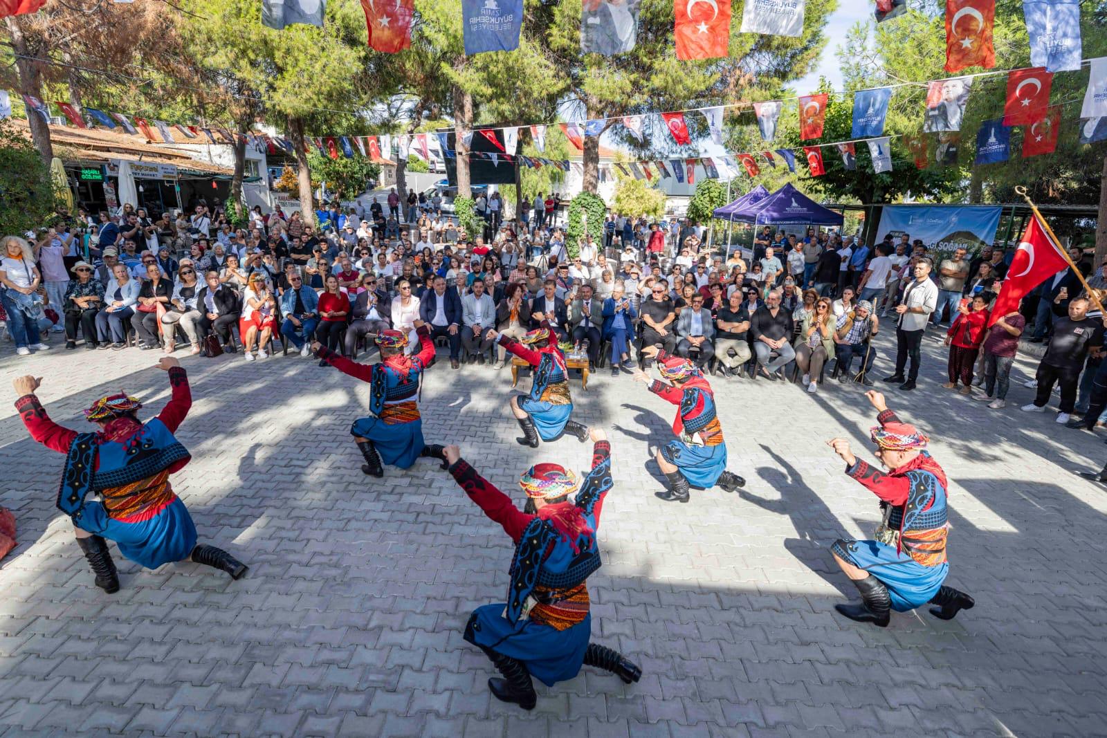 Karaburun’da üreticilere 300 bin nergis soğanı desteği