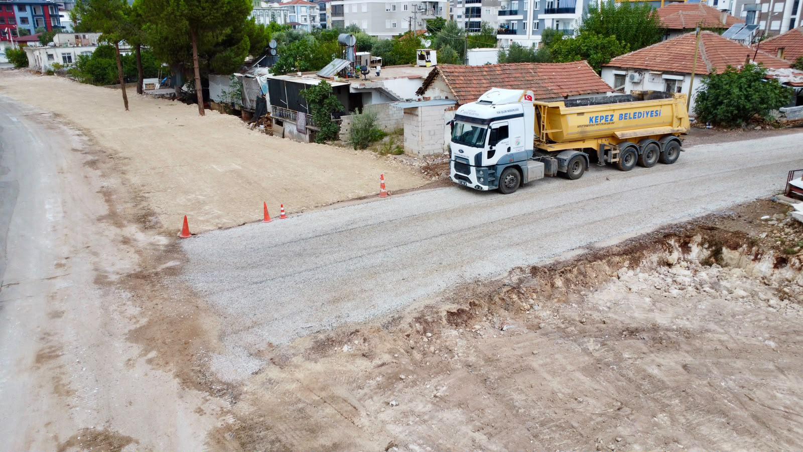 Kepez’de Gazi Mahallesi’nin ulaşım ve yaşam alanları yenileniyor