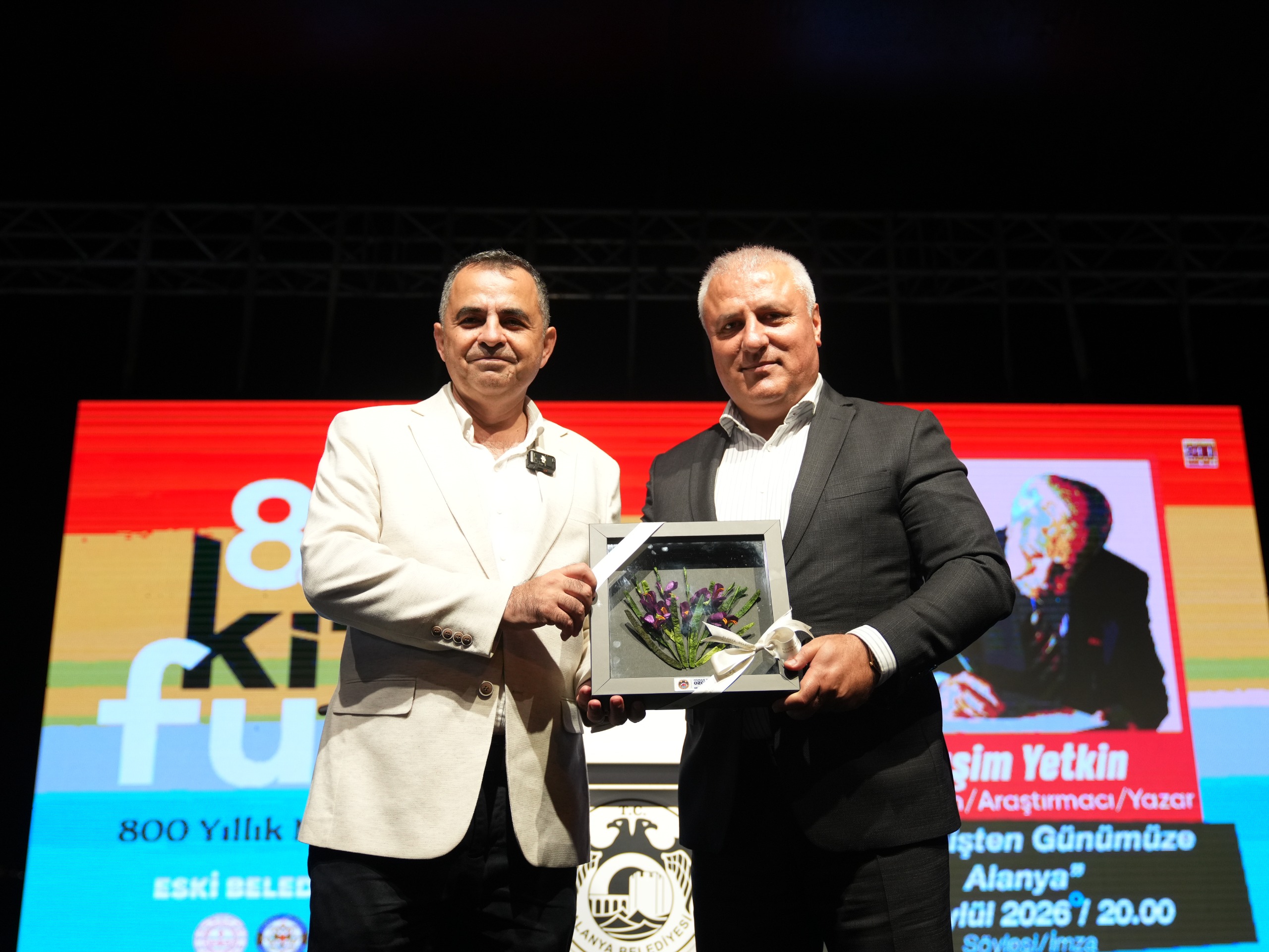 8. Alanya Kitap Fuarı kapılarını kitapseverlere açtı