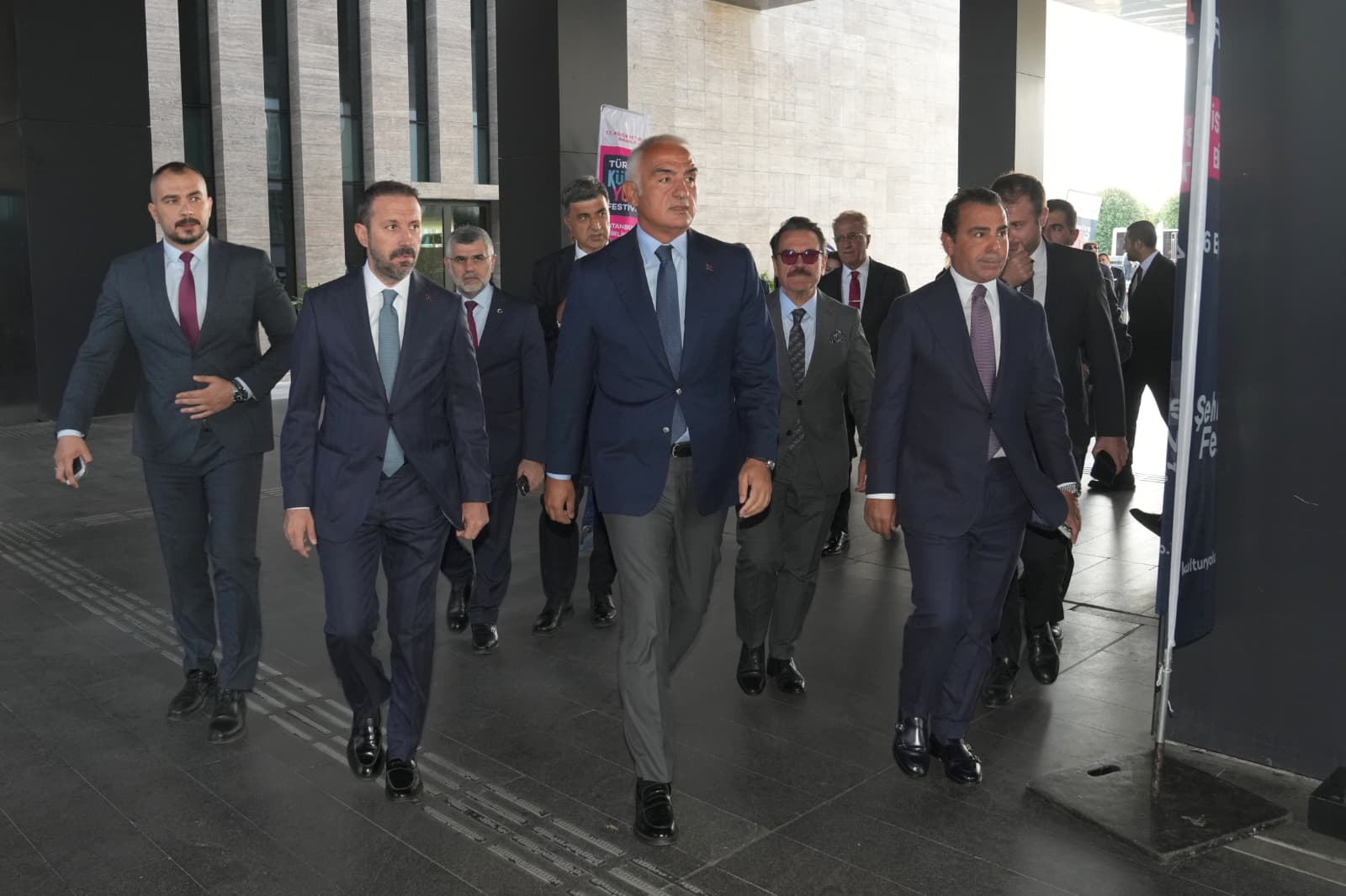 Bakan Ersoy: İstanbul Kültür Yolu Festivali 400’den fazla etkinlikle başladı