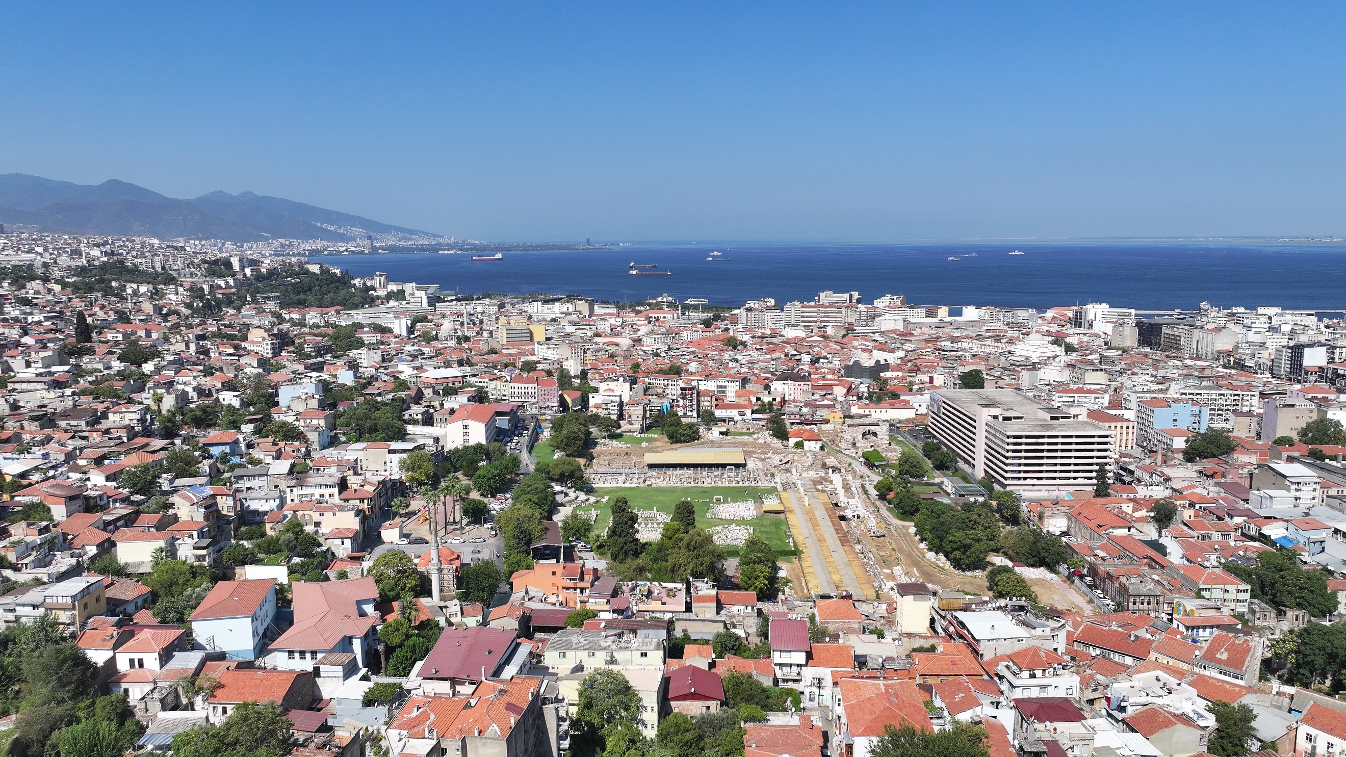 İzmir’in dijital rehberi yenilendi