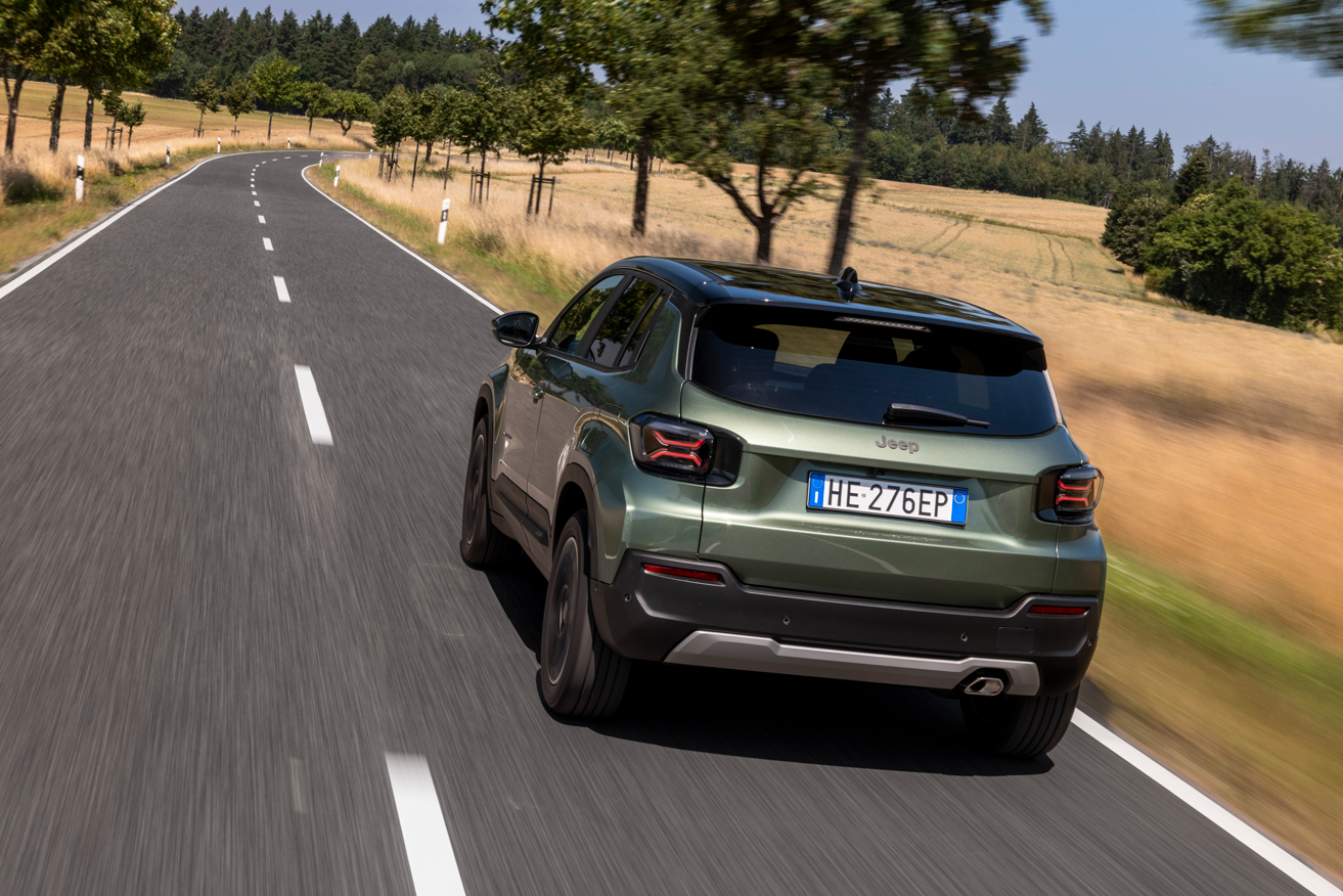 Yeni Jeep Avenger Türkiye’de yollara çıktı
