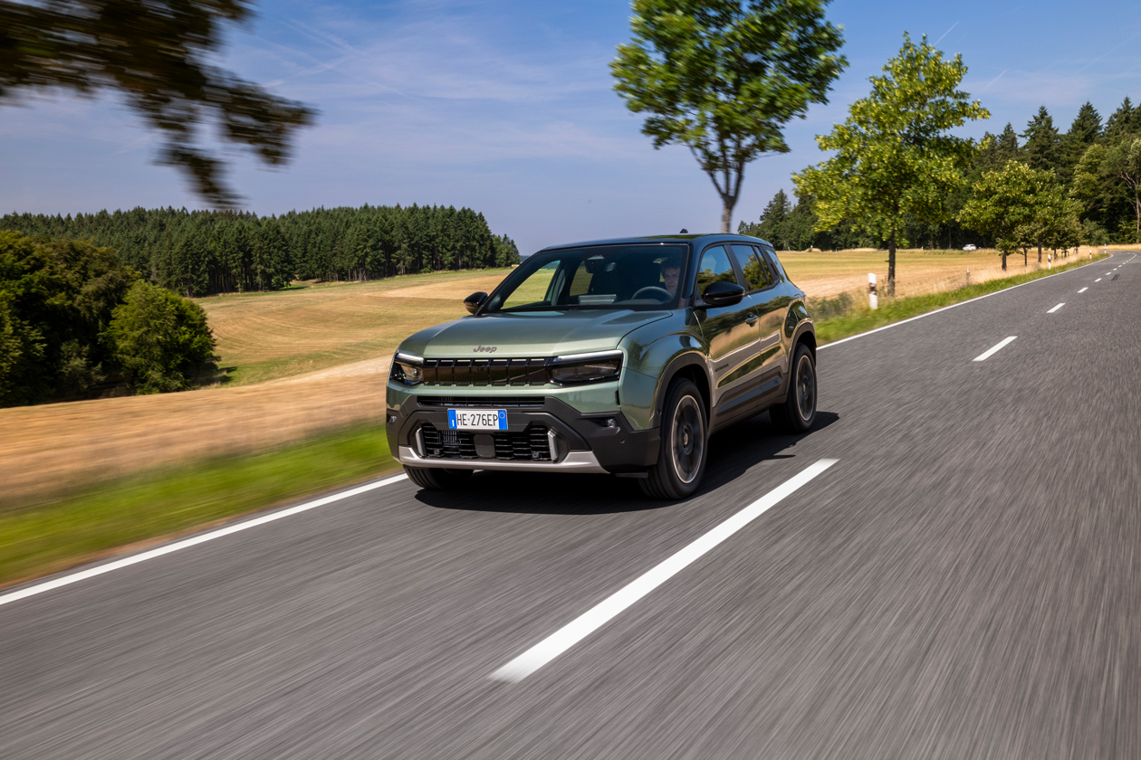 Yeni Jeep Avenger Türkiye’de yollara çıktı