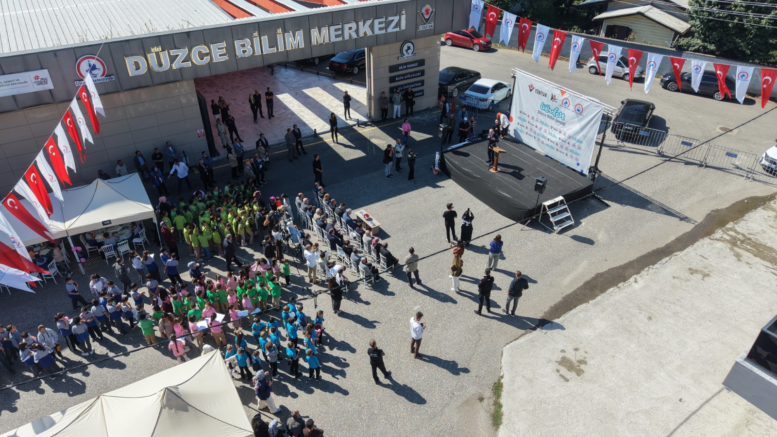 Düzce Bilim Şenliği’nde protokol açılışı gerçekleştirildi
