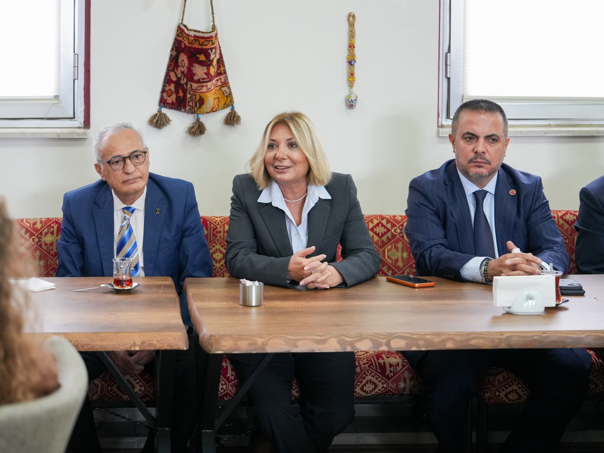 Dilber, Etimesgut’taki kültür sanat ekipleriyle bir araya geldi