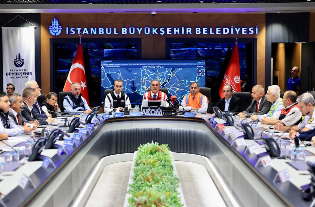 Aslan: Toplu ulaşımda 3 bin 933 ilave seferle trafik rahatlatılıyor