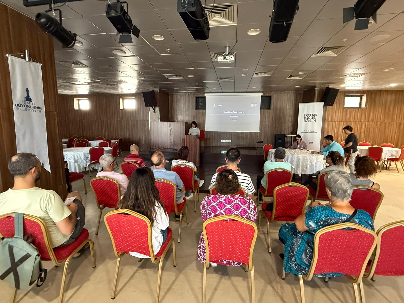 İzmir’de yurttaşların önerileri karara dönüşüyor