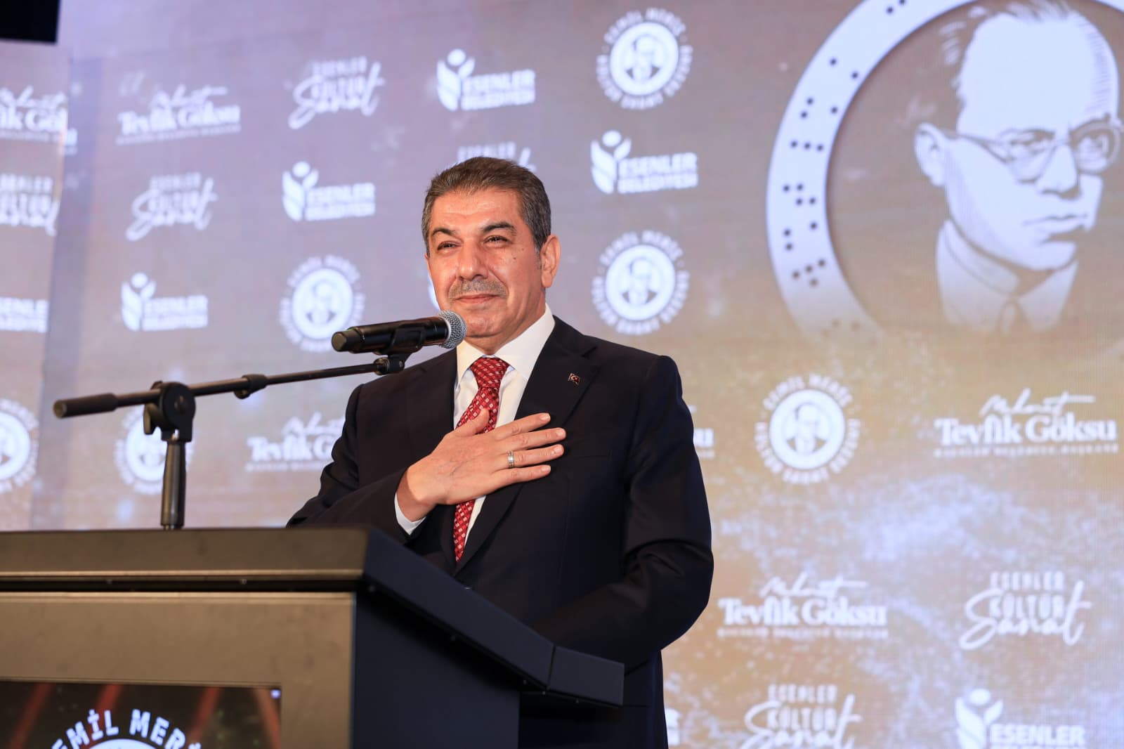 Esenler’de kültür sanat sezonu Sezai Karakoç etkinlikleriyle şekillenecek