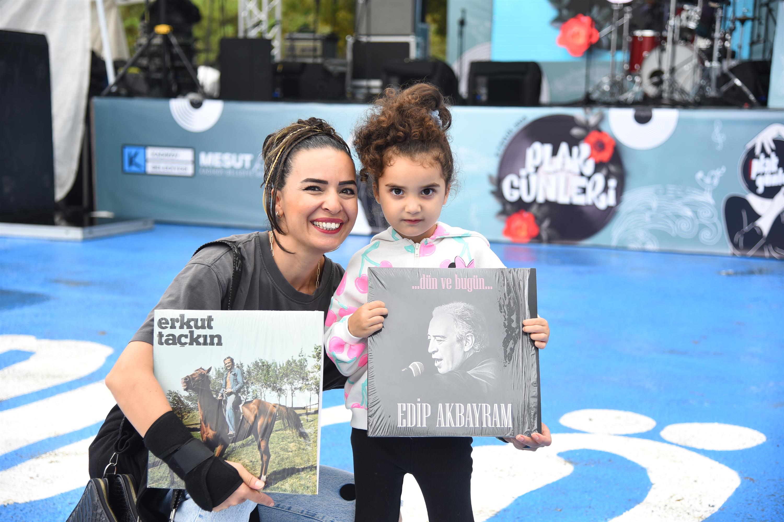 10. Kadıköy Plak Günleri Esin Afşar anısına düzenleniyor